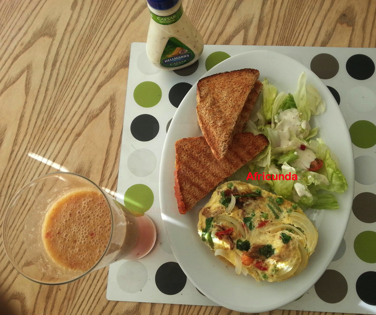 Smoothie with Toast and Egg Moi Moi